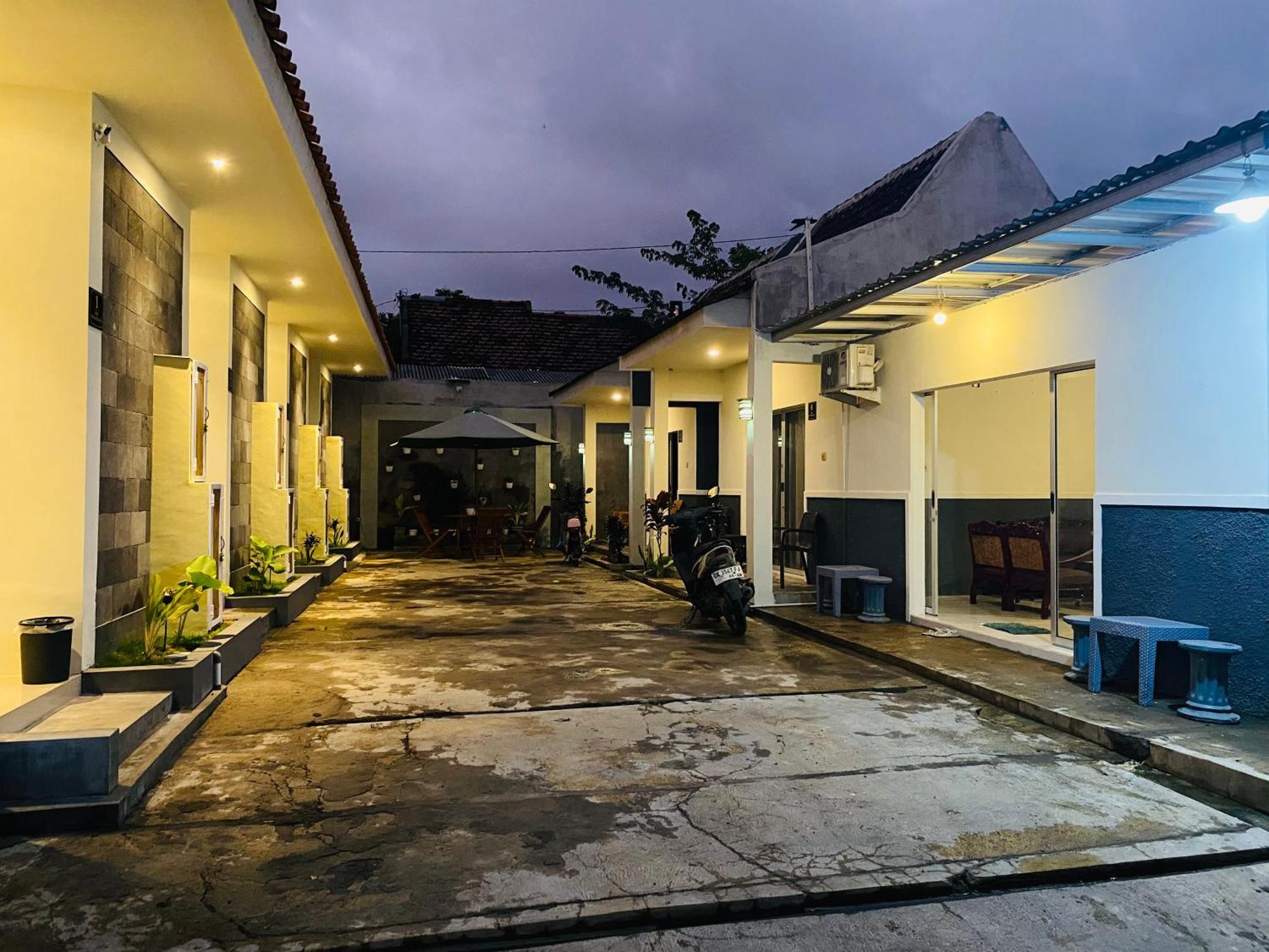 Robiu Bed & Breakfast Бануванги Екстериор снимка